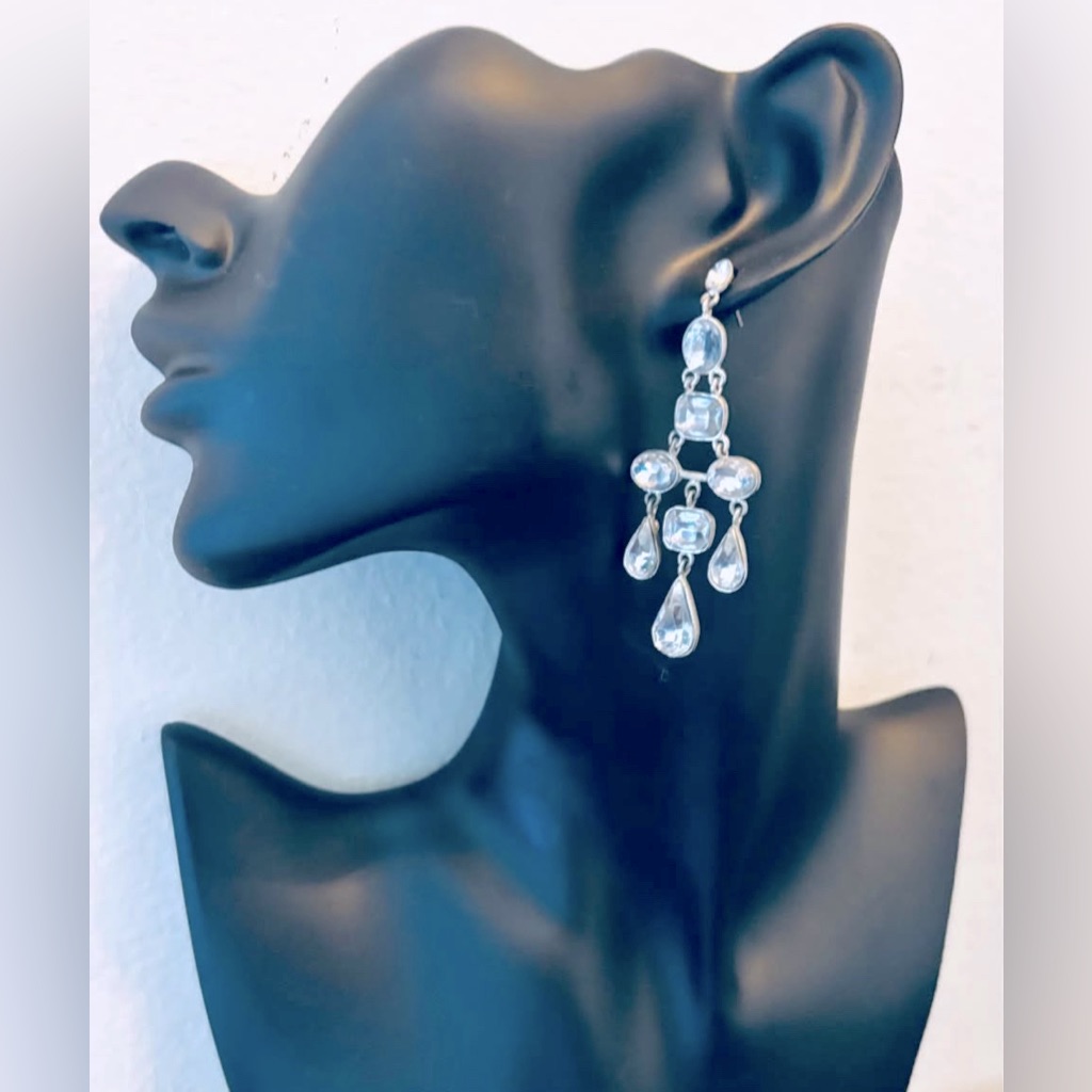 Vintage Crystal Chandelier Earrings Like New With Tag Never Worn 29$